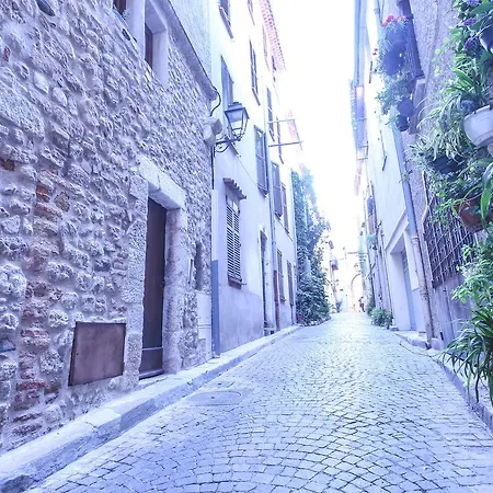 Apartment Horloge Vieil Bnbkeys Antibes