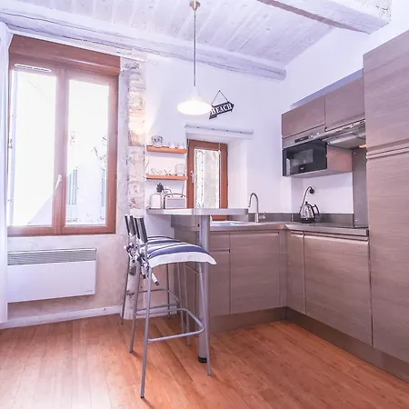 Apartment Horloge Vieil Bnbkeys *