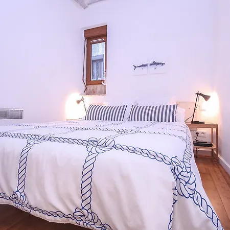 Apartment Horloge Vieil Bnbkeys Antibes